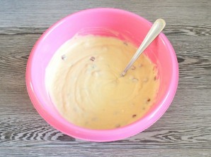 Сметанный пирог с изюмом