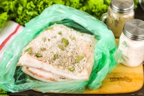 Соленое сало в пакете