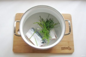 Суп из скумбрии с пшеном