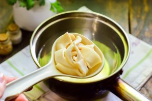 Суп с креветками и кальмарами