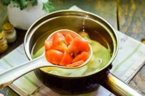 Суп с креветками и кальмарами