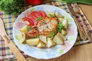 Свиная корейка с картофелем в духовке