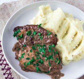 Свиная отбивная в сливках