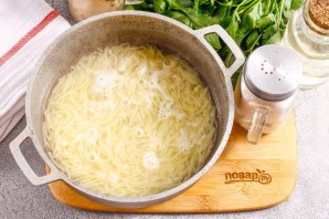 Томатный суп с вермишелью