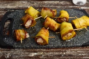 Трубочки из баклажанов с фаршем