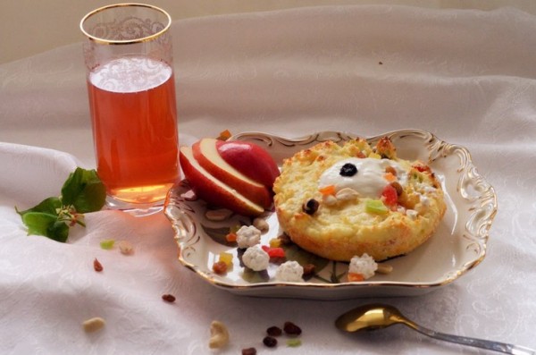 Творожная запеканка с цукатами и орешками Творожная запеканка с цукатами и орешками