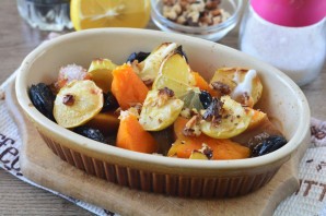 Тыква с черносливом в духовке