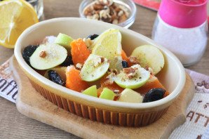 Тыква с черносливом в духовке