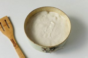 Заливной пирог на кефире без яиц