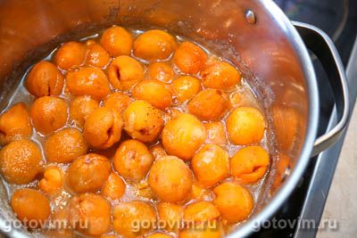 Абрикосовое варенье с миндалем Абрикосовое варенье с миндалем