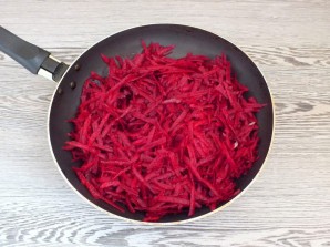 Борщ из свиной рульки