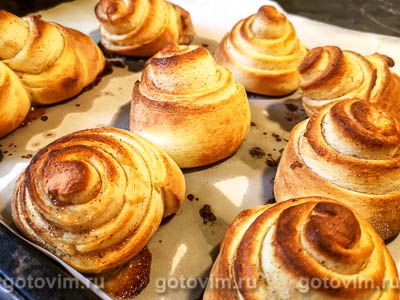 Булочки «улитки» с сахаром, корицей и творожной заливкой Булочки «улитки» с сахаром, корицей и творожной заливкой