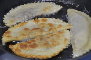 Чебуреки из говядины