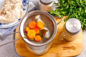 Диетический бульон из куриной грудки