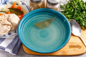 Диетический бульон из куриной грудки