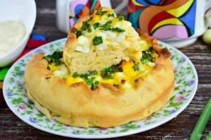 Дрожжевой пирог с зеленью Дрожжевой пирог с зеленью