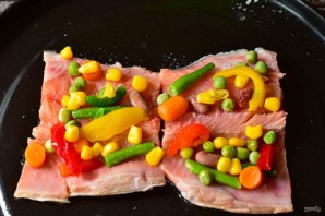 Горбуша с мексиканской смесью в духовке Горбуша с мексиканской смесью в духовке