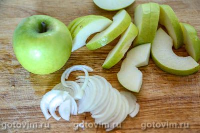 Говядина с яблоками и черносливом,тушенная с сидром в горшочке Говядина с яблоками и черносливом,тушенная с сидром в горшочке