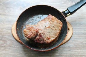 Говядина в клюквенном соусе