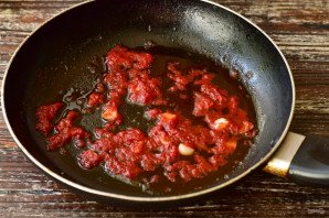 Кальмары в остром соусе Кальмары в остром соусе