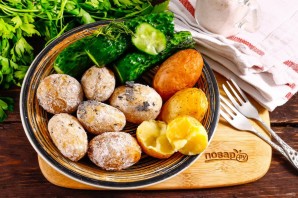 Картошка печеная в золе