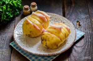 Картошка с беконом в микроволновке Картошка с беконом в микроволновке