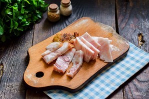 Картошка с беконом в микроволновке Картошка с беконом в микроволновке