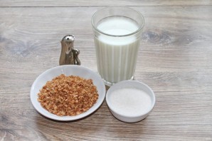 Каша из гречневых хлопьев на молоке