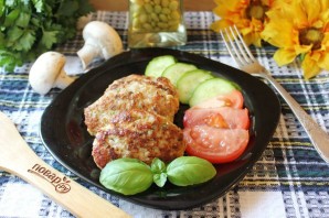 Котлеты из свинины с грибами