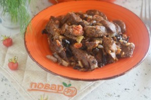 Куриная печень с грибами