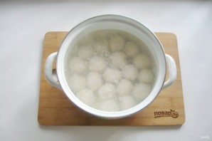 Куриные фрикадельки в сливочном соусе