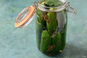 Маринованные огурцы на 1.5 литровую банку