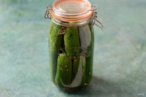 Маринованные огурцы на 1.5 литровую банку