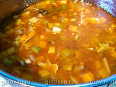 Минестроне из курицы с чечевицей и спагетти Минестроне из курицы с чечевицей и спагетти