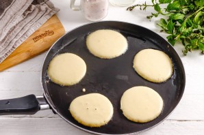 Оладьи с кунжутом