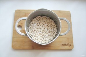 Паштет из фасоли с чесноком