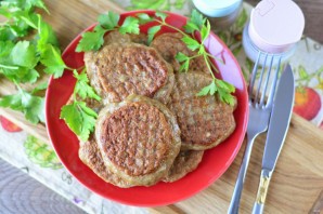 Печеночные оладьи с капустой