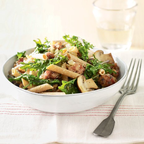 Пенне с шампиньонами и сосисками Пенне с шампиньонами и сосисками