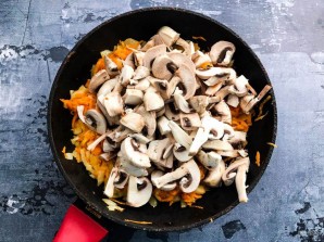 Перловка с курицей и грибами Перловка с курицей и грибами