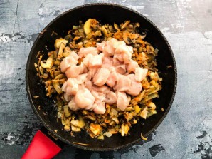 Перловка с курицей и грибами Перловка с курицей и грибами