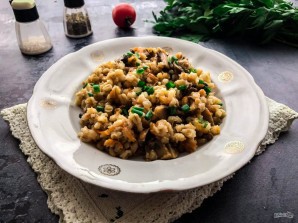 Перловка с курицей и грибами Перловка с курицей и грибами