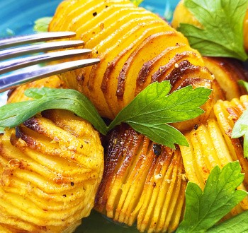 Попробуйте приготовить картофель по-новому с хрустящей корочкой и медовой глазурью - Фантастика! Попробуйте приготовить картофель по-новому с хрустящей корочкой и медовой глазурью - Фантастика!