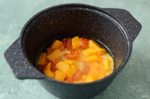 Пшенная каша с тыквой и курагой