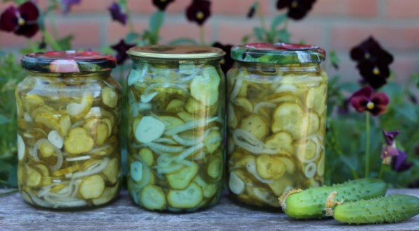 Салат из огурцов в зиму, пошаговый рецепт с фото