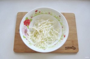 Салат из свеклы и красной рыбы