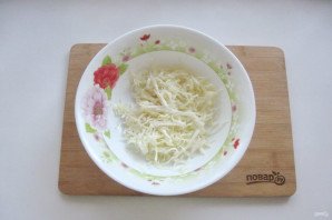 Салат из свеклы и красной рыбы