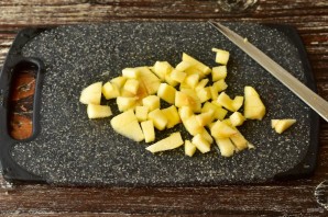 Салат с языком и яблоком Салат с языком и яблоком