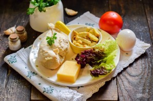 Салат с курицей и гренками Салат с курицей и гренками