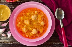 Щи с фрикадельками в мультиварке