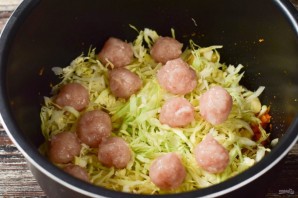 Щи с фрикадельками в мультиварке